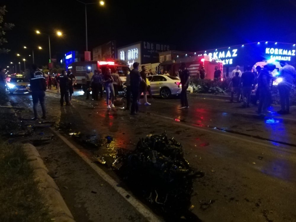 Hırsız ihbarına giden polis aracı kaza yaptı! İbrahim Okçu şehit oldu 1’i polis 4 yaralı