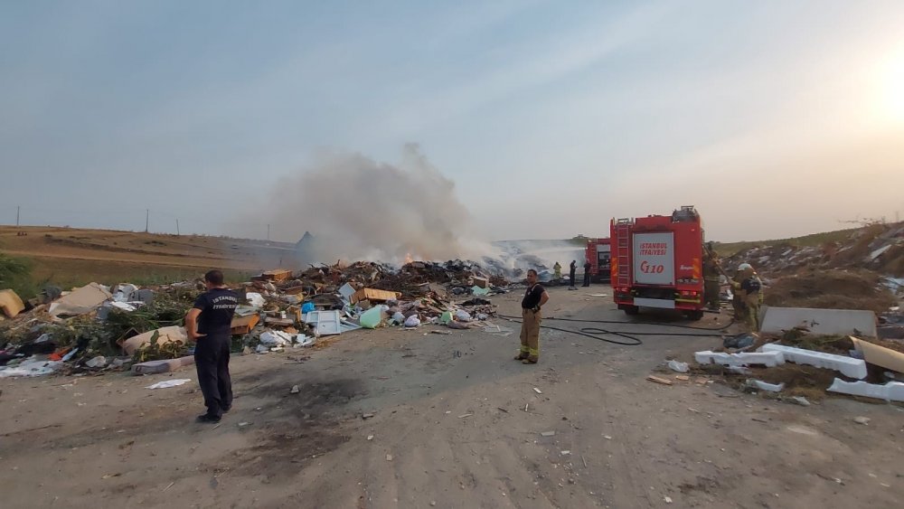 Her yer her an yanabilir! İstanbul Silivri'de de yangın paniği yaşandı