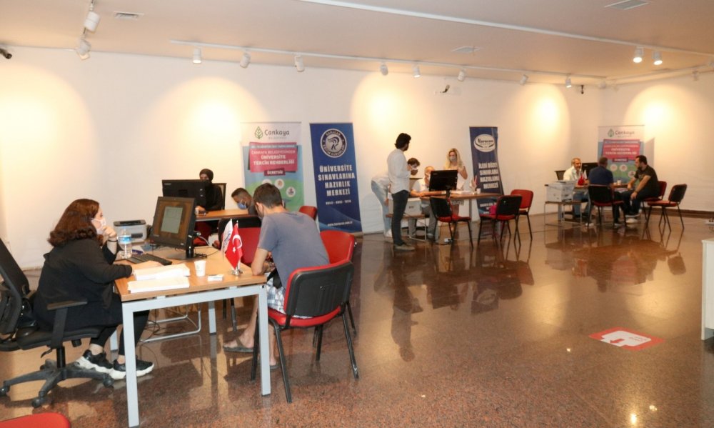 Ankara'da üniversite okumak isteyenler Çankaya Belediyesi'nden destek alabilir