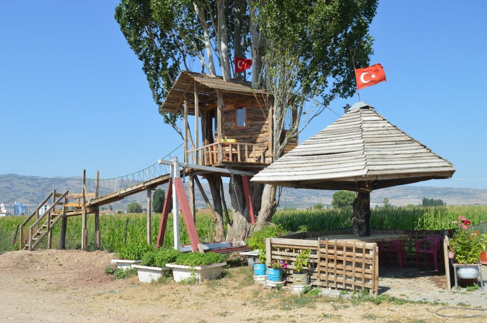 Atık malzemelerle öyle şeyler yaptı ki imkanı olan Konyalılara örnek olsun