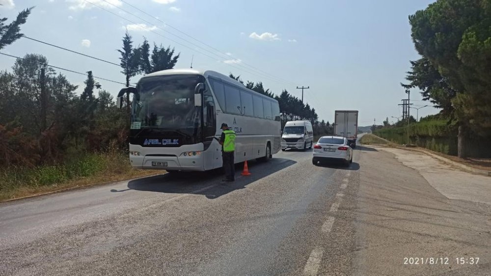 Bursa’da otobüs kazası olmaması için ekipler sahada