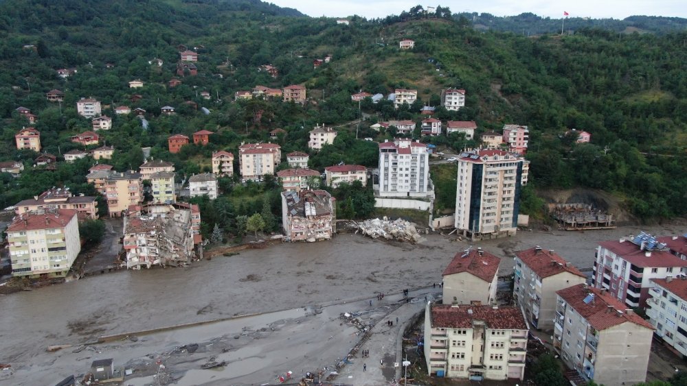 Kastamonu'daki sel felaketinin boyutu gün ağarınca ortaya çıktı