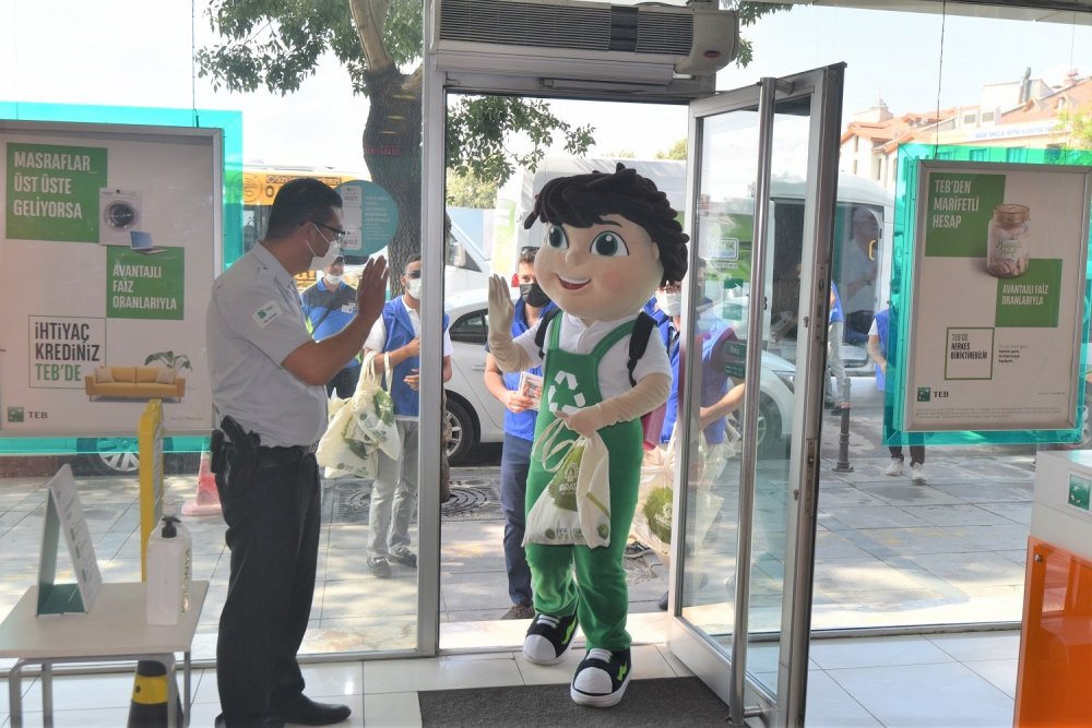 Karatay Belediyesi'nin Karacan'ı Konya sokaklarına indi