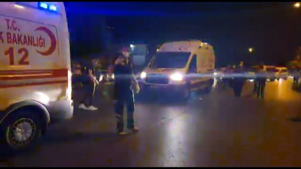 Gemlik'te anne ve bebek arabasındaki çocuğuna otomobil çarptı