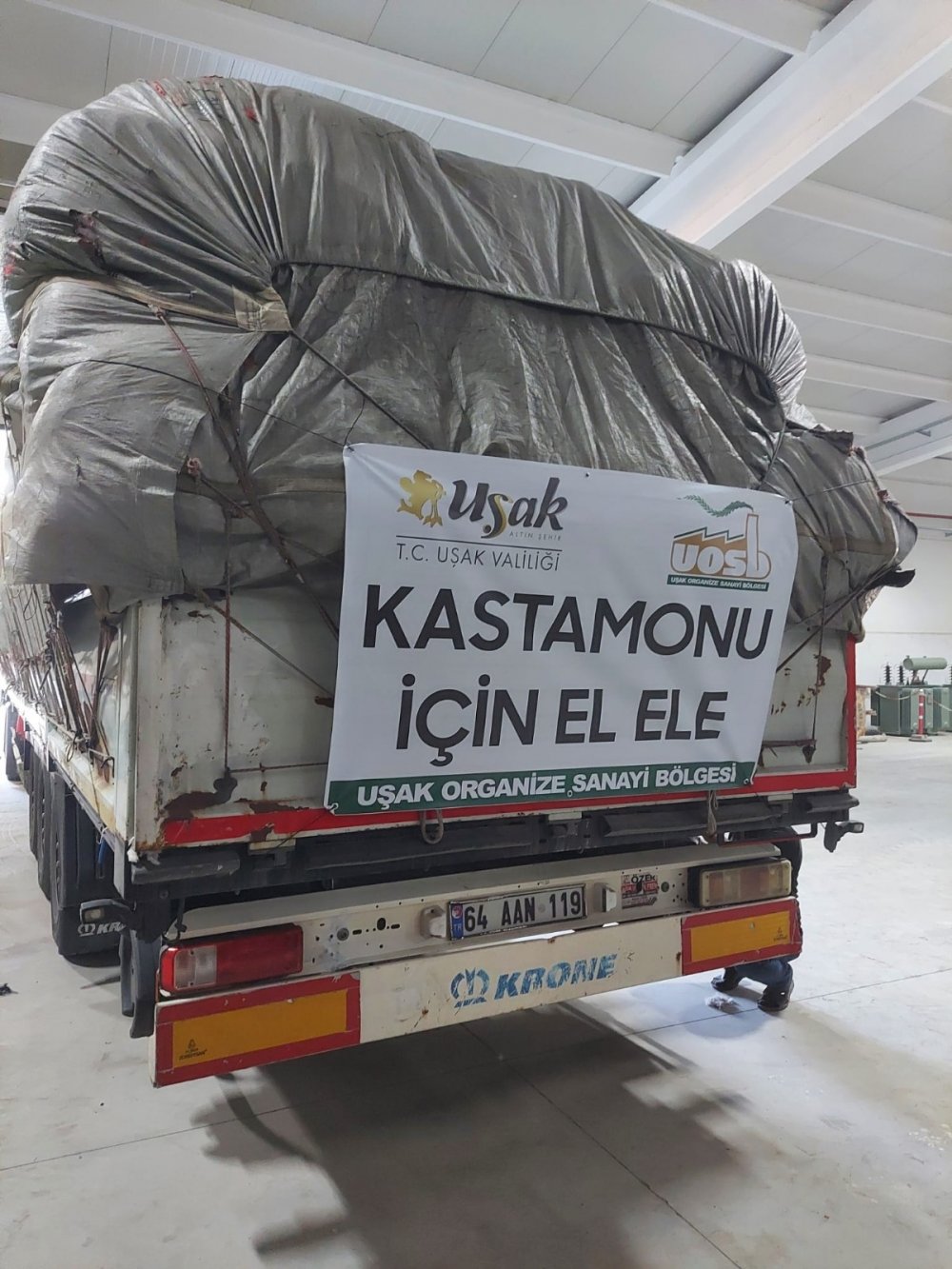 Uşak’tan sel felaketi yaşanan Kastamonu’ya 4 bin battaniye