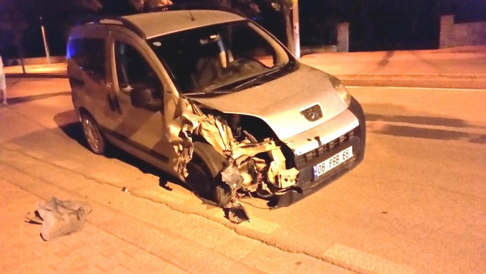 Kulu'da geceyi bölen kaza! Ucuz kurtuldular
