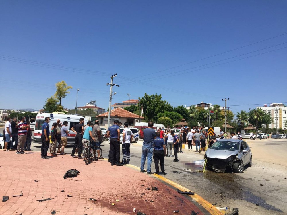 Kahreden kaza: Otomobille trafiğe çıkan çocuklardan biri öldü! Yakınları sinir krizi geçirdi