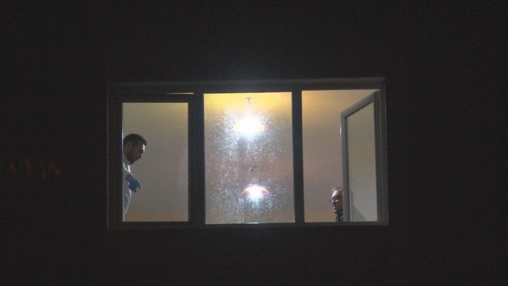 Ahlaksızlığın sonu ölüm oldu! Eğlenmek için gittiği evde kız arkadaşını öldürdü