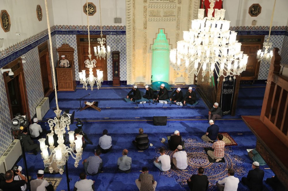 Diyanet İşleri Başkanı Erbaş birlik ve beraberlik mesajı verdi