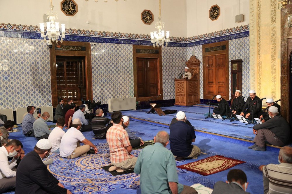 Diyanet İşleri Başkanı Erbaş birlik ve beraberlik mesajı verdi