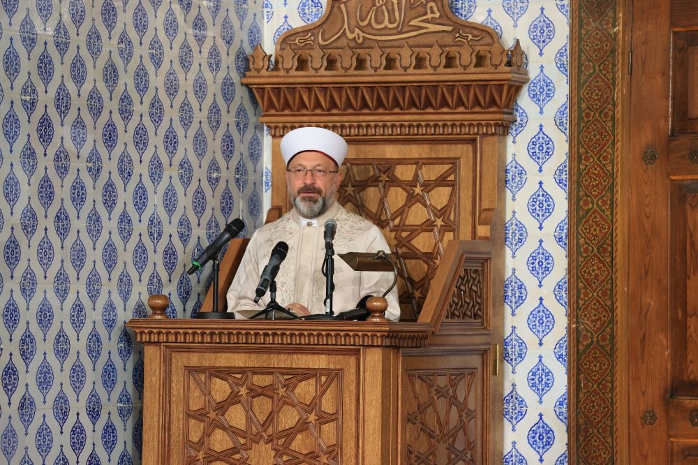 Diyanet İşleri Başkanı Erbaş birlik ve beraberlik mesajı verdi