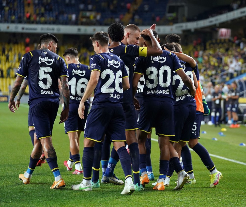 Fenerbahçe Helsinki'yi Muhammed'in uzaktan attığı golle mağlup etti