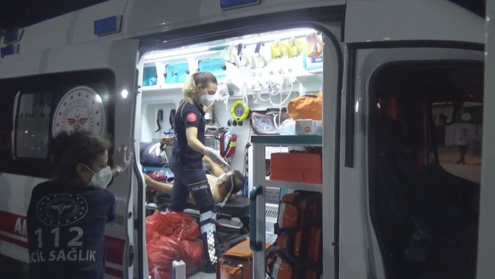 İzmir’de halı sahada maç yapan polislere silahlı saldırı! 1 polis vuruldu