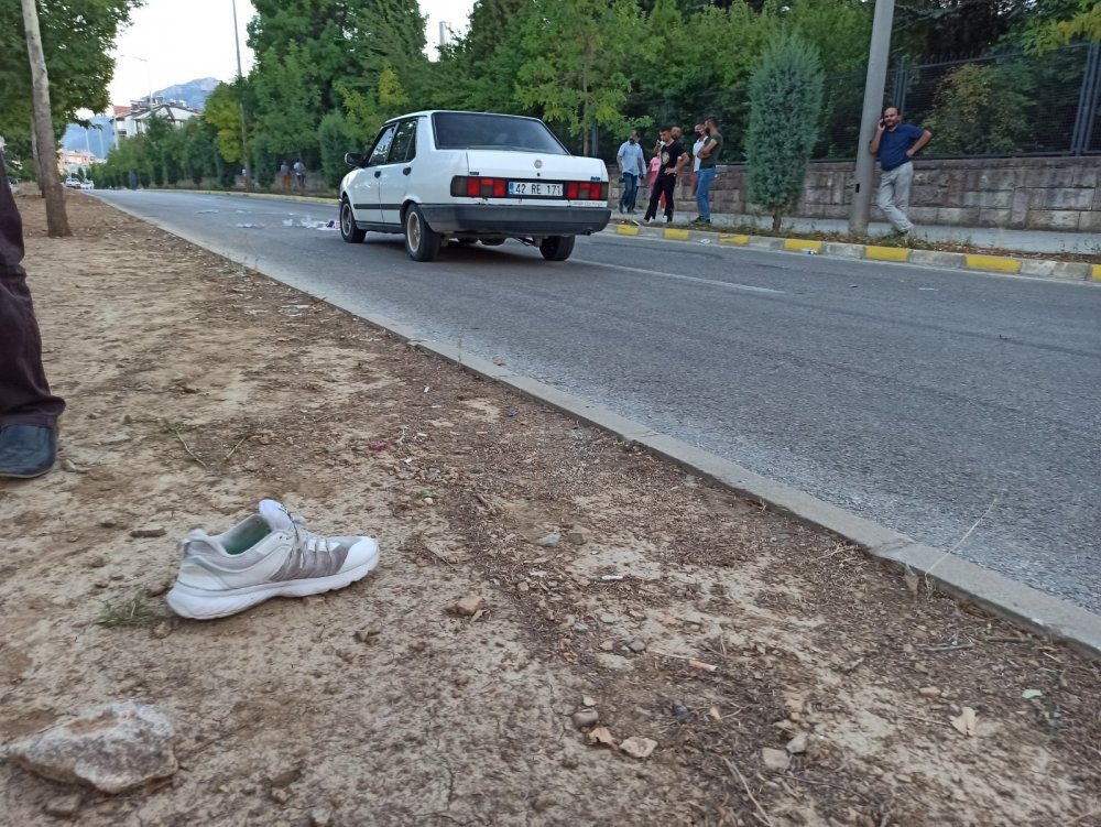 Konya'da otomobilin çarptığı emekli öğretmen Durmuş Işılak kurtarılamadı