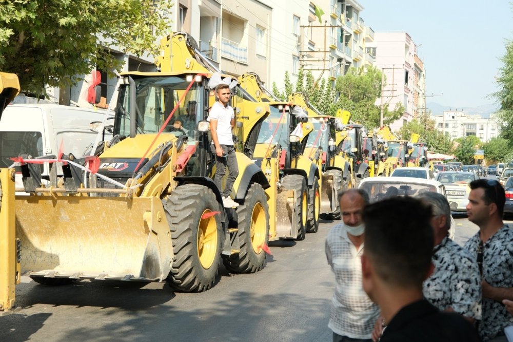 Böyle düğün konvoyunu görülmedi!