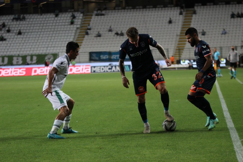 Konyaspor pürneşe! Başakşehir'i de deviren Konyaspor büyük gözdağı verdi