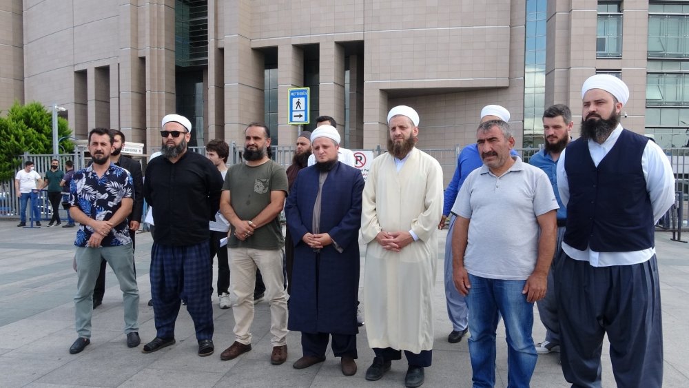 Fenomen Oğuzhan Uğur hakkında 'İslami değerlere hakaret ve ırkçılık'tan suç duyurusu