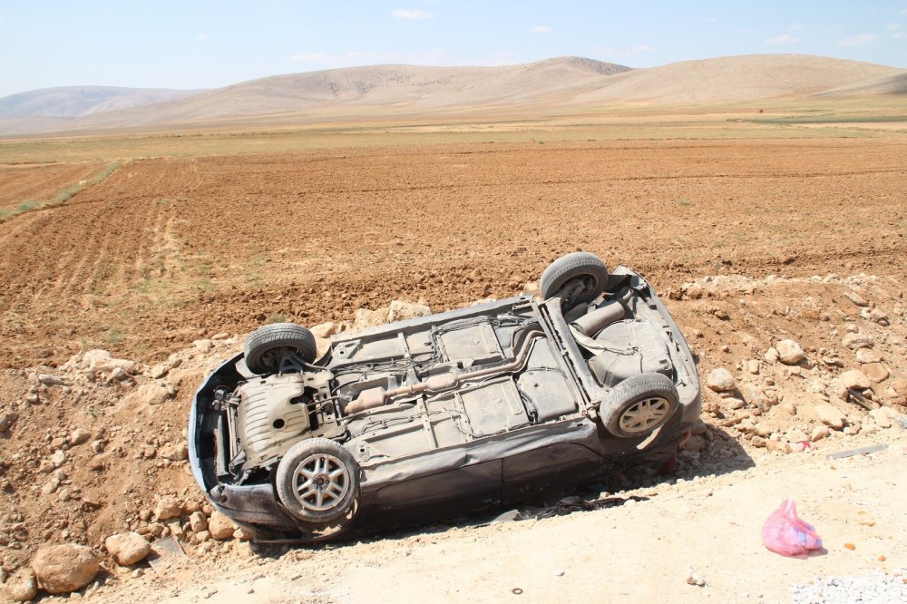 Konya’da otomobil şarampole takla attı! 4 yaralı