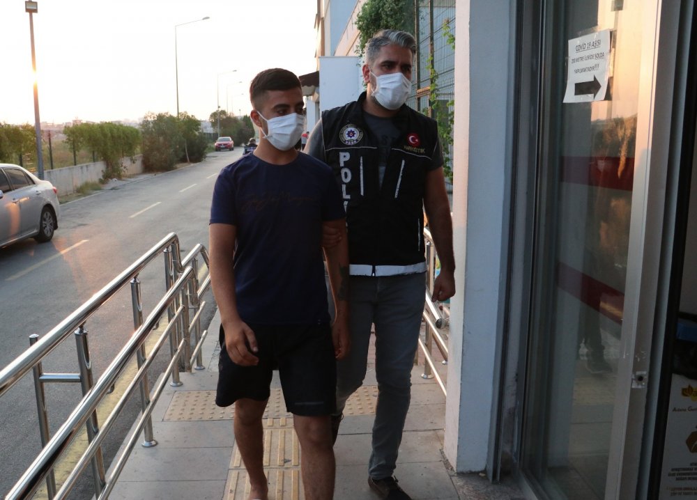 Adana sabaha böyle uyandı! Özel Harekatla evleri aradılar