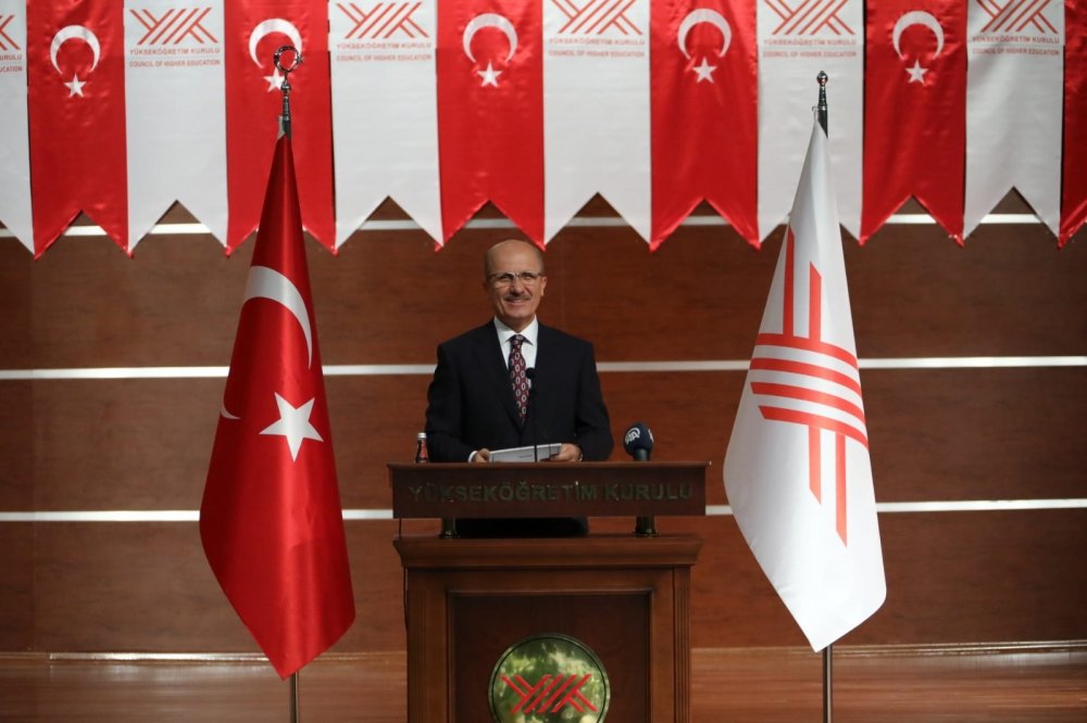 Rektörlerle bir araya gelen YÖK Başkanı Özvar'dan yüz yüze eğitim açıklaması!