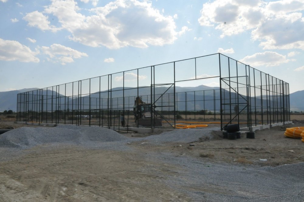 Spor Toto işbirliğiyle Akşehir'e 10 yeni sentetik çim saha daha