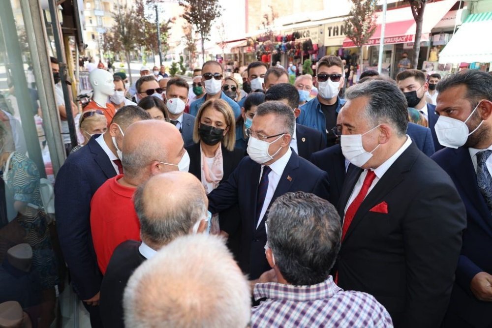 Cumhurbaşkanı Yardımcısı Oktay: Afganistanlı kardeşlerimiz bizim için son derece önemlidir"