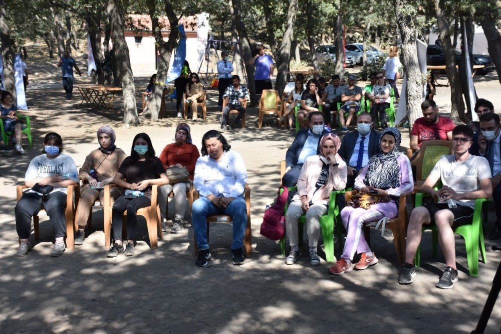 Cumhurbaşkanlığı Başdanışmanı Saraçoğlu'ndan gençlerle doğal tarım ve tarımsal kalkınma sohbeti