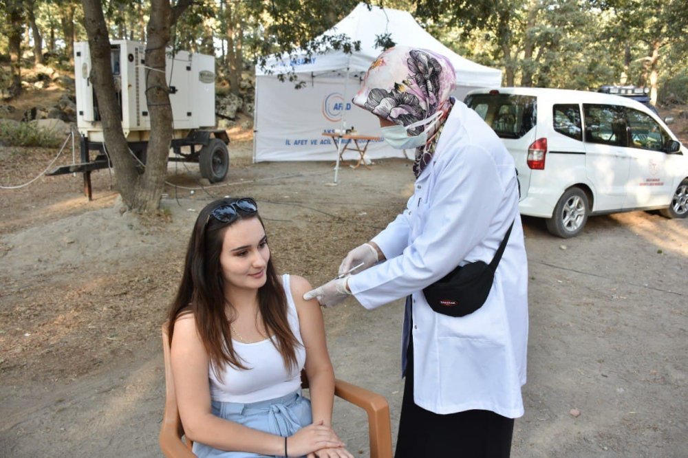 Gençlik ve Tarım Kampı'nda ikna edilen 81 ilden gençler aşılanıyor!