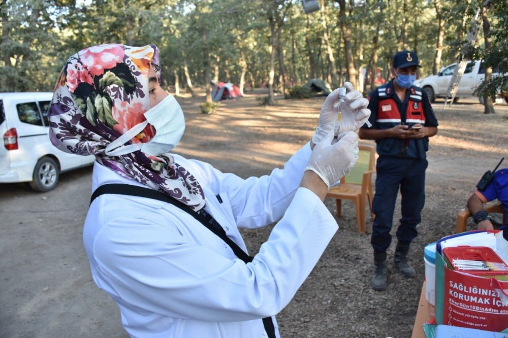 Gençlik ve Tarım Kampı'nda ikna edilen 81 ilden gençler aşılanıyor!