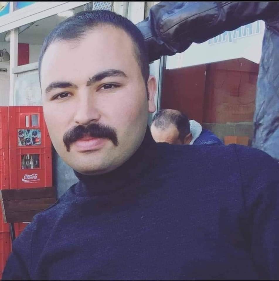 Servis minibüsü ile otomobilin kafa kafaya çarpışarak 4 kişinin öldüğü kazayla ilgili yeni detaylar