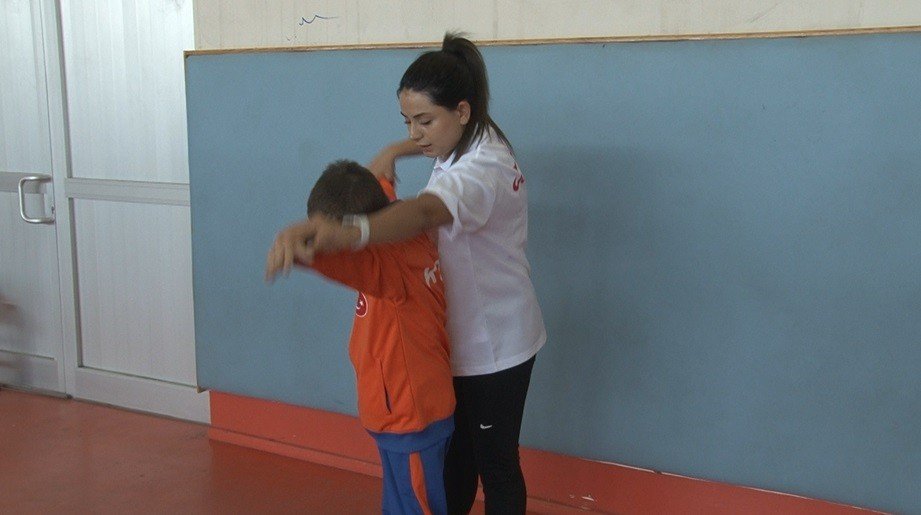 Konya'da görme engelli çocuklar azimleriyle örnek oldu! Şampiyonadan 9 madalya ile döndüler