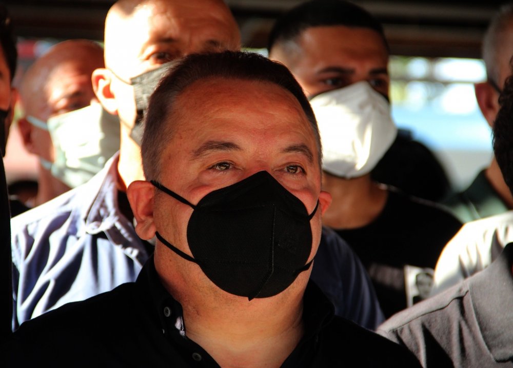 Başkan Böcek’ten koronavirüse yenik düşen ağabeyine son görev