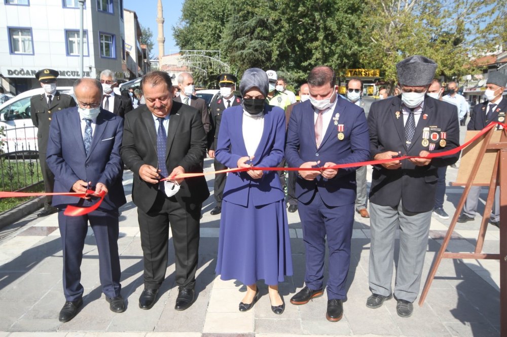 Beyşehir’de 30 Ağustos Zafer Bayramında şehitlere vefa