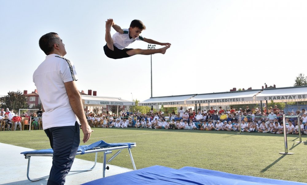 Konyalı gençler yazı dolu dolu yaşadı! Spor okullarında coşkulu kapanış