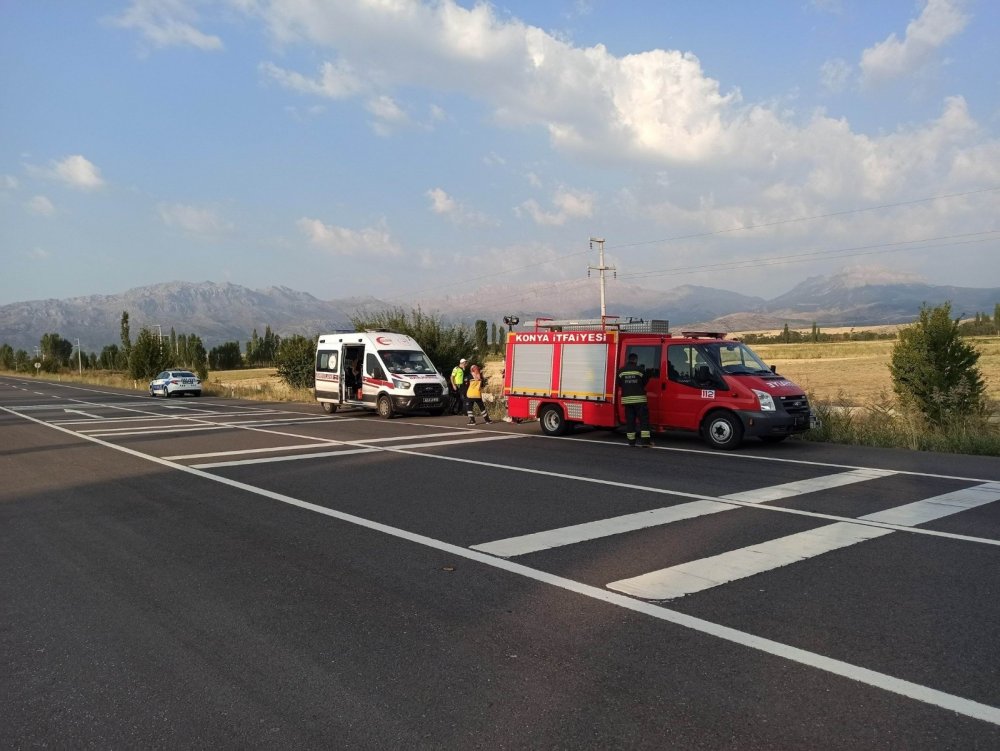 Konya'da ticari araç şarampole devrildi! Yaşlı çift yaralandı