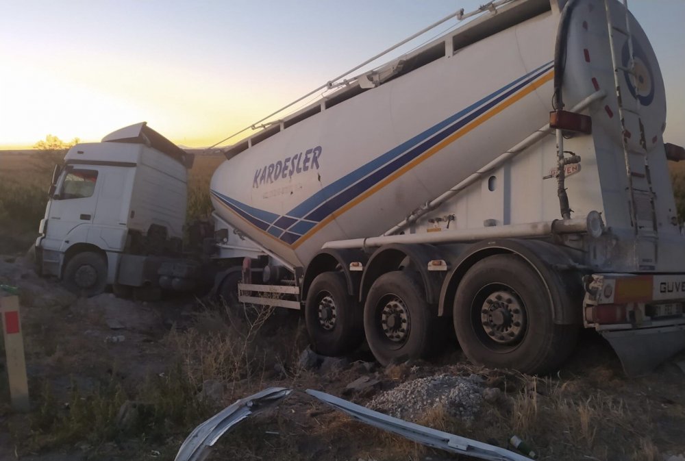 Konya'da facianın eşiğinden dönüldü! Sabah erken saatte kaza