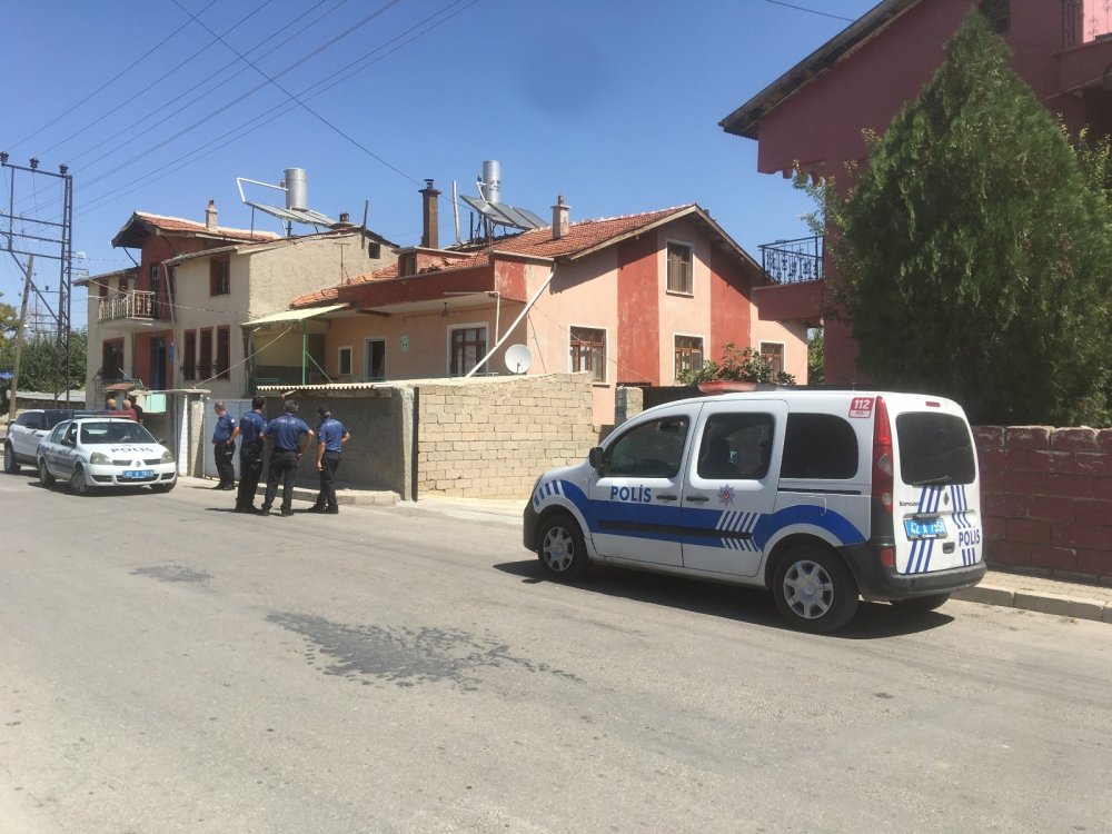 Konya'da fıkra gibi olay! Evinin balkonundan ateş edip komşusunu vurdu