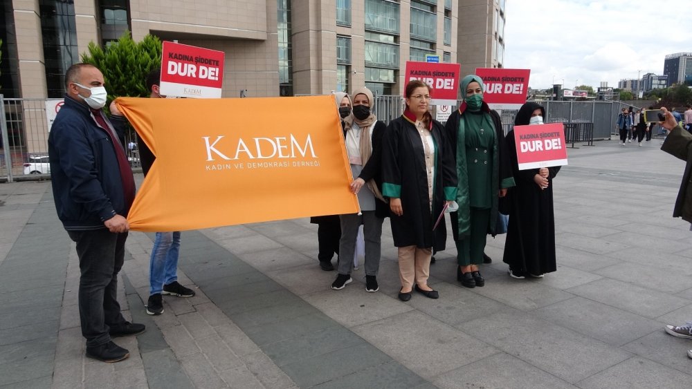 KADEM’den Edremit’teki skandal gösteri hakkında suç duyurusu