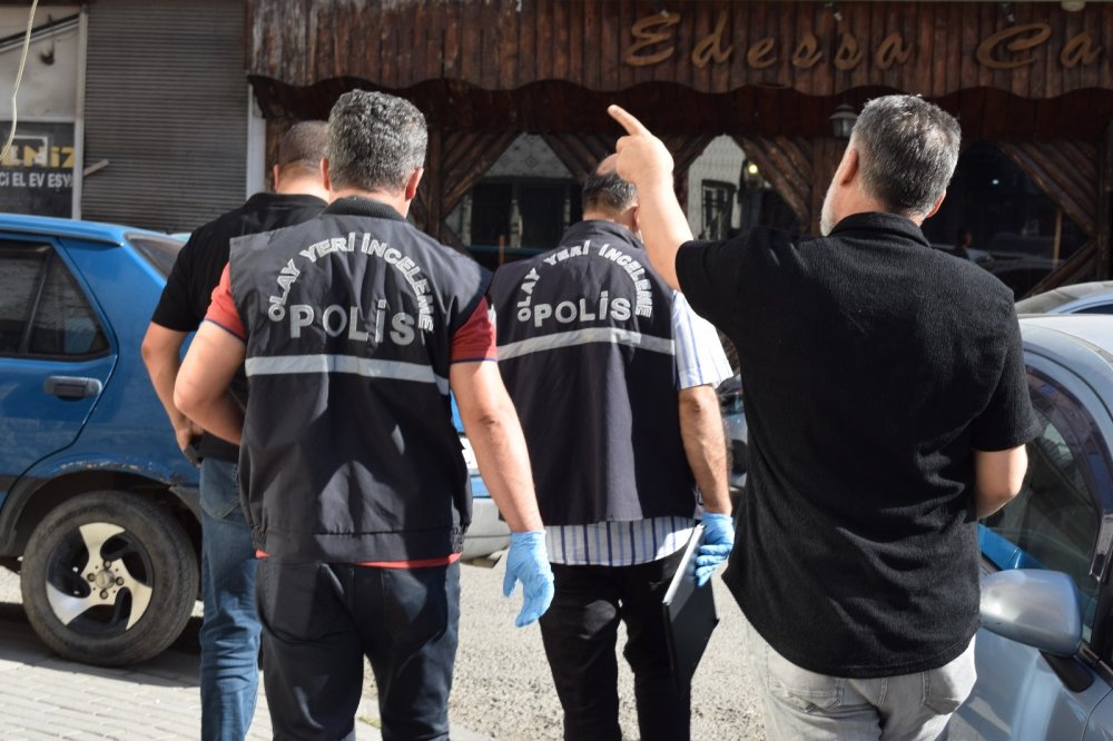 18 yaş altı 20 gencin küfürleşme kavgası kanlı bitti! 15 yaşındaki E.Ö. 3 hastane değiştirdi