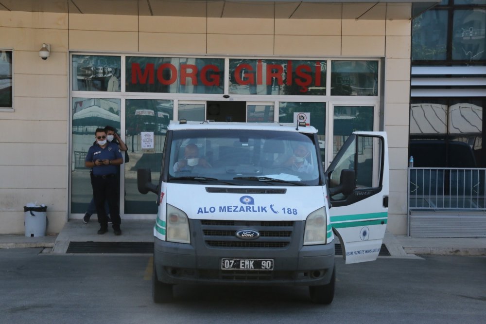 Fotoğraf çekmek için 109 metrelik kuleye çıkan 17 yaşındaki Efe Ustaoğlu ölüme atladı