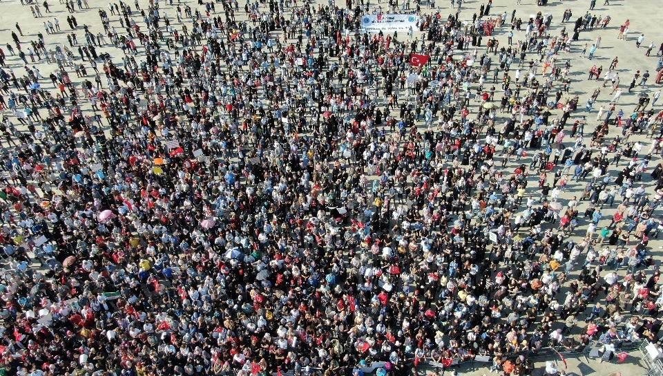 Küresel salgın ve aşı dayatmasına karşı Maltepe’den tek ses! 'Benim bedenim benim kararım'
