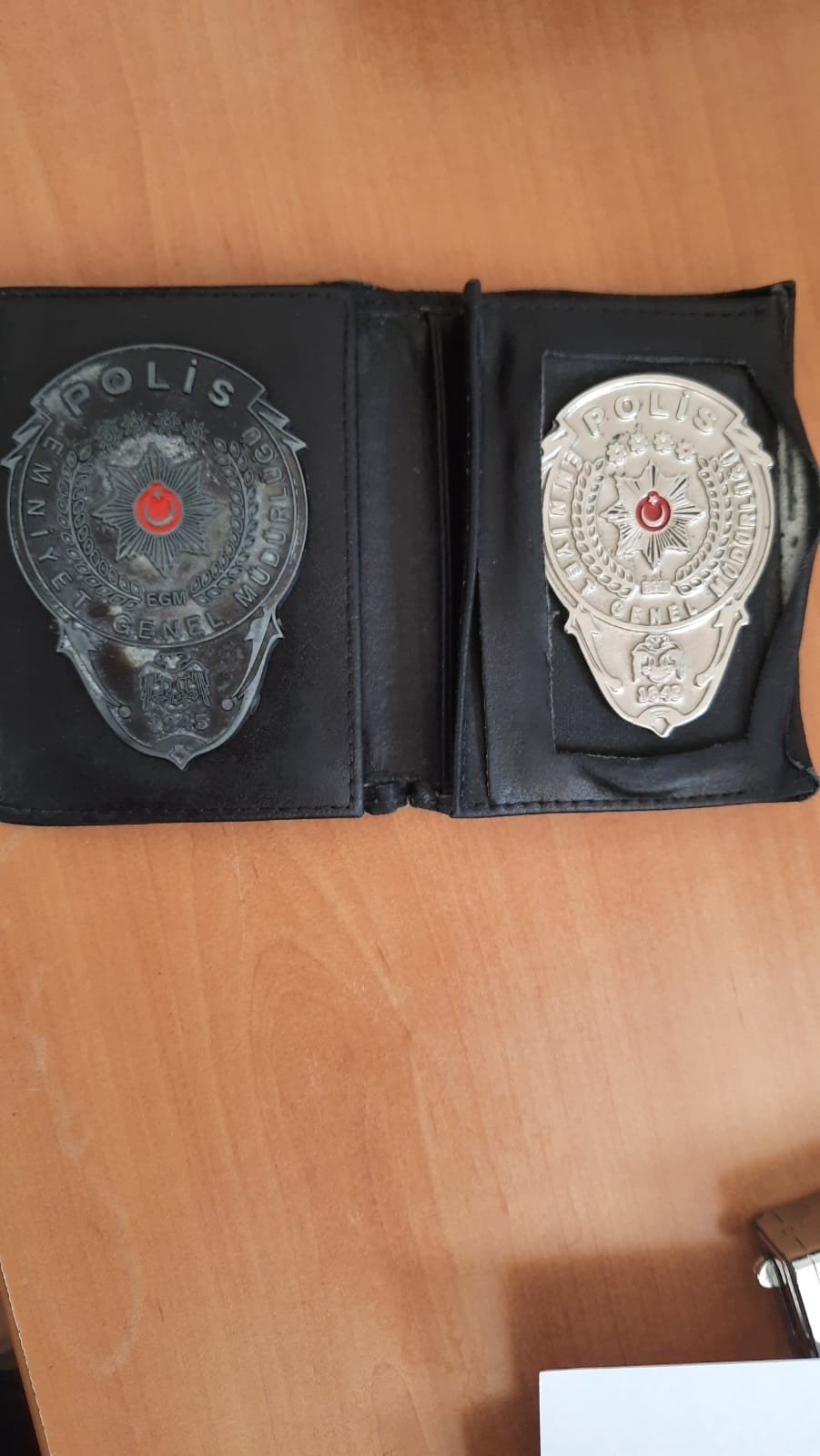 Hem koronavirüslü hem suça devam ediyor! Konya'nın sahte polisi daha fazla dolandıramayacak