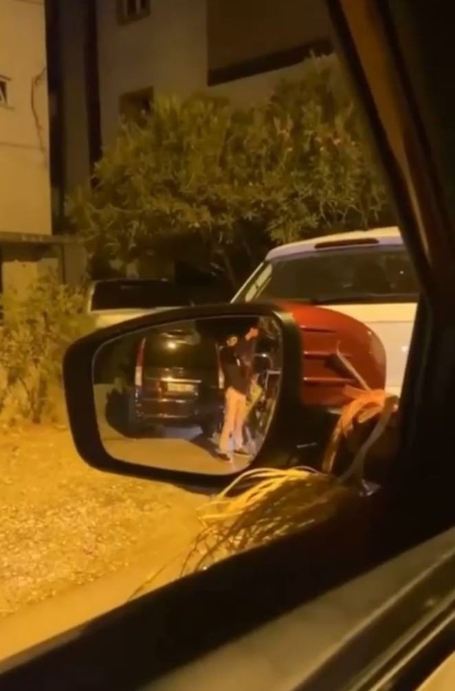 Drift yapıp tabanca ve tüfekle havaya ateş açan magandalar yakalandı