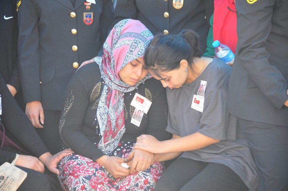 Konya aslanına veda etti! Şehit Ömer Faruk Erdem anne ve babasına kavuştu