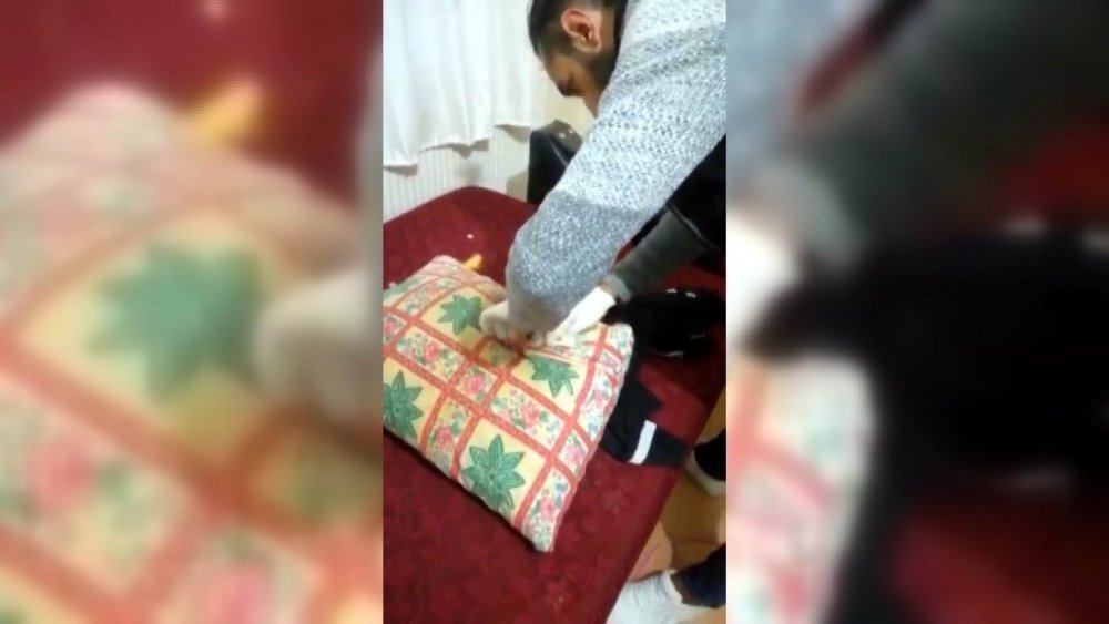 İç çamaşırında uyuşturucu sevkiyatı polise takıldı