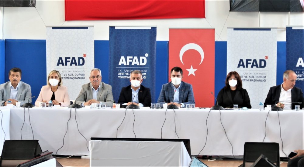Bakan Kurum: Muğla ve Manavgat’ta bin 100 binanın yıkımı tamam! Eşya ve kira yardımı yapıldı