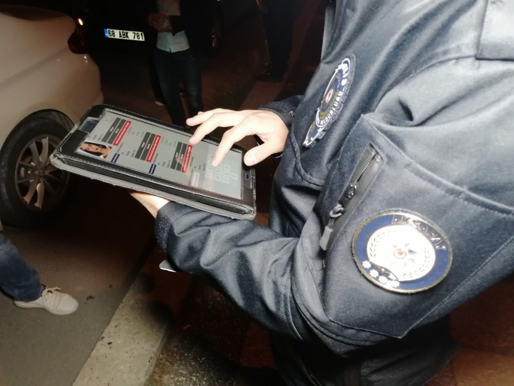 Aksaray polisinden 'şok' uygulama