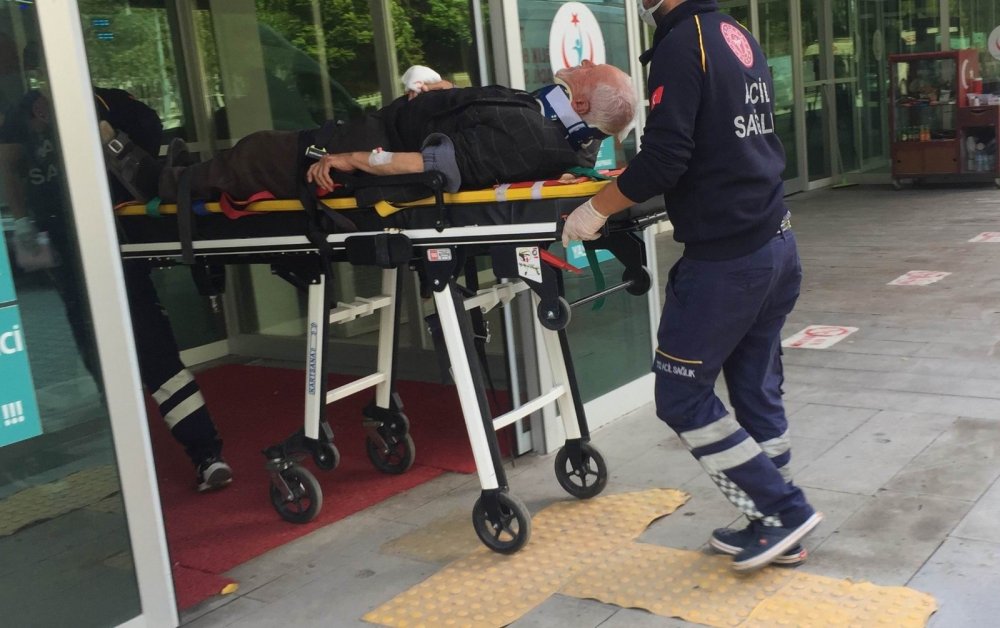 Konya'da taksi ticari araç ile çarpıştı! 2 yaralı