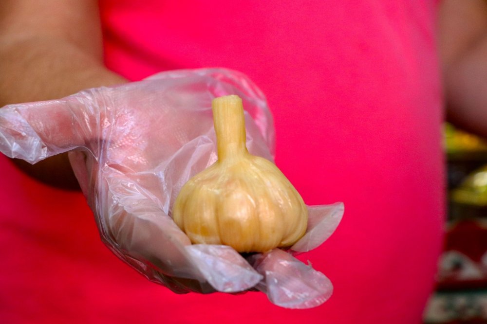 Sosyal medyanın en faydalı paylaşımı! Şifa deposu 'sarımsak turşusu'