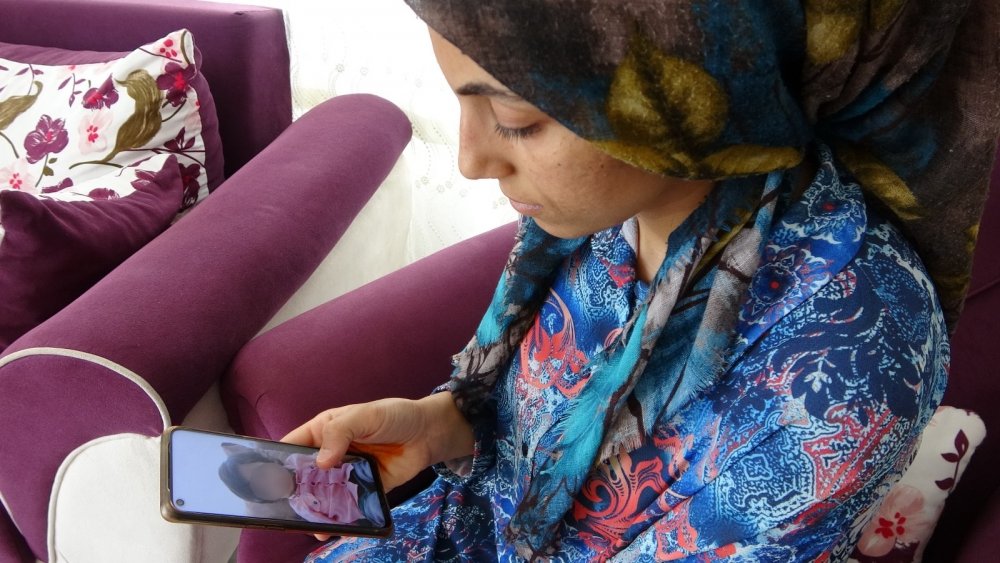 Bebeği icra yoluyla alınarak ortadan kayboldu! Gözü yaşlı anne yardım istiyor